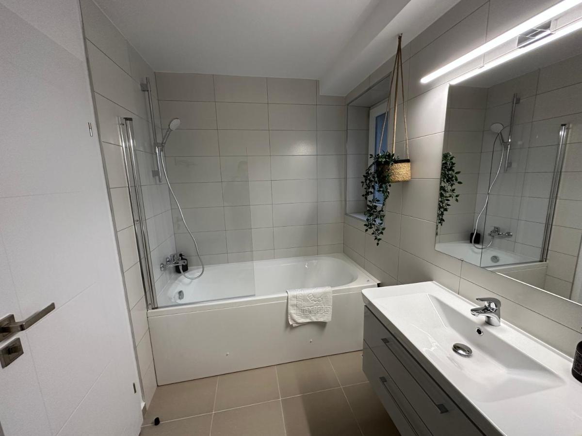 Esi Apartments #Central With Garage تيميشورا المظهر الخارجي الصورة